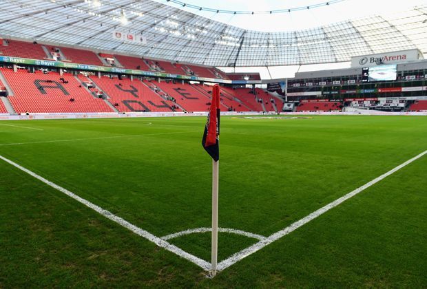 
                <strong>Platz 11: Bayer 04 Leverkusen (190 Euro)</strong><br>
                Bayer 04 Leverkusen verlangt in der Saison 2015/2016 von seinen Fans 190 Euro für einen Stehplatz und liegt damit auf dem elften Platz.
              