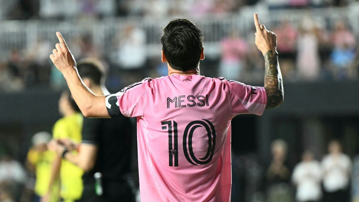 Schon wieder zweimal Messi