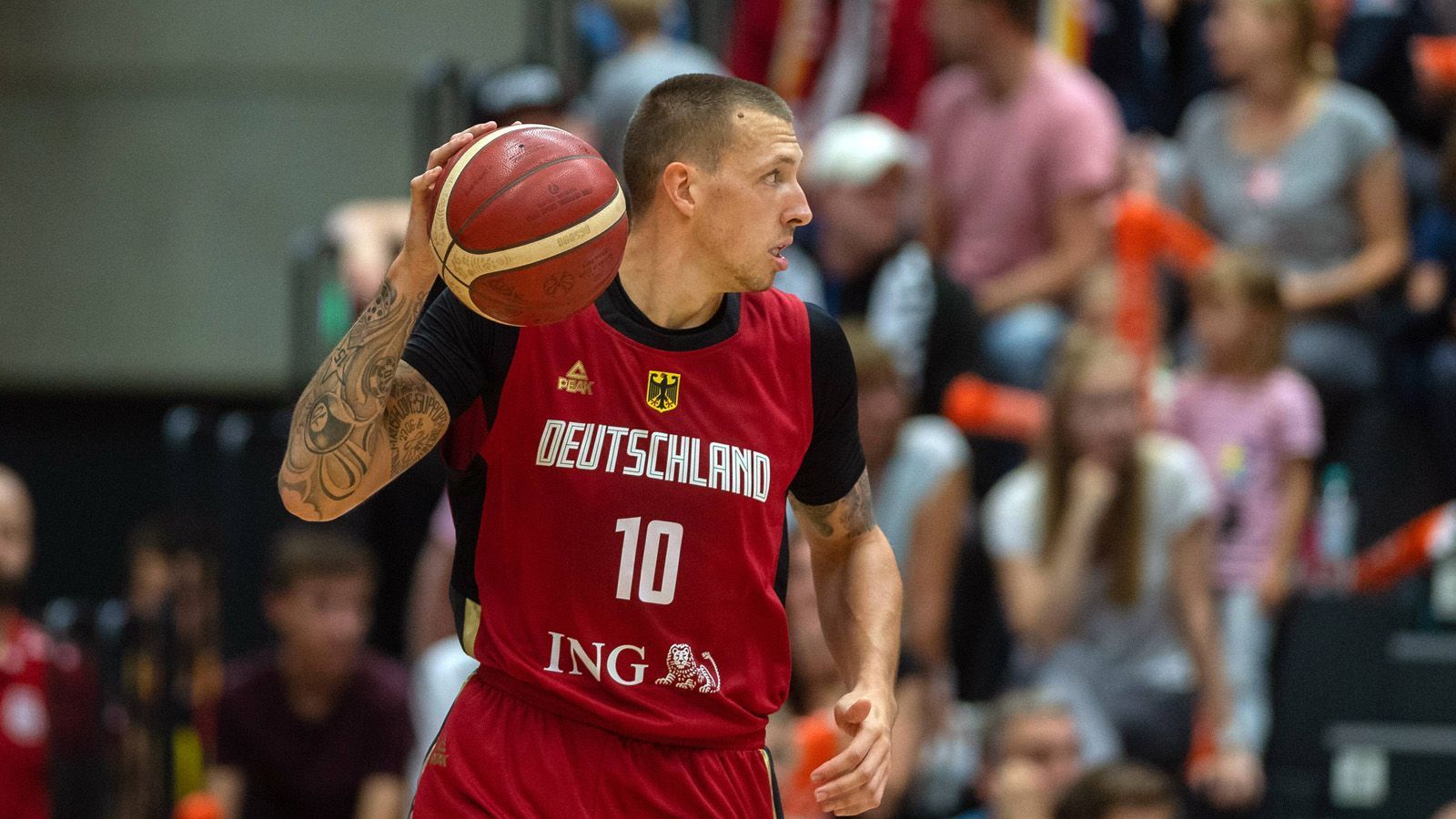 
                <strong>Daniel Theis (27, Deutschland)</strong><br>
                Team: Boston CelticsPosition: Power Forward / CenterIn der NBA seit: 2017
              