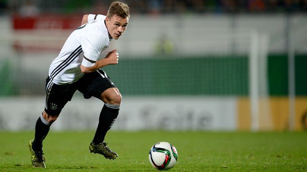 
                <strong>Joshua Kimmich</strong><br>
                Mittelfeld: Joshua Kimmich (FC Bayern München), 21 Jahre, 1 Länderspiel, 0 Tore
              