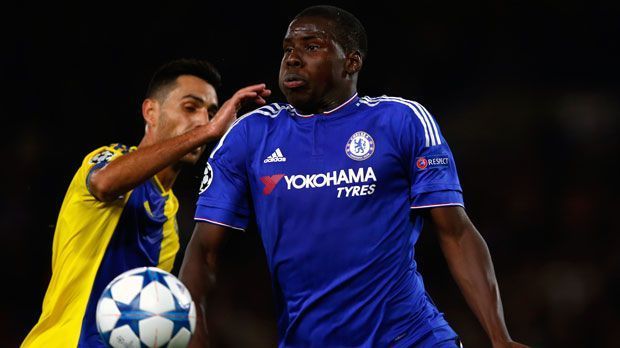 
                <strong>Kurt Zouma (FC Chelsea)</strong><br>
                Kurt Zouma: Ebenfalls noch wenig Erfahrung in der Nationalmannschaft hat Chelseas Verteidiger Zouma. Das Abwehrtalent avanciert derzeit bei den Blues zum Stammspieler und könnte so noch auf den EM-Zug aufspringen. Gegen Deutschland steht der 21-Jährige erneut im Kader Frankreichs. Bislang durfte er zwei Mal für sein Heimatland ran.
              