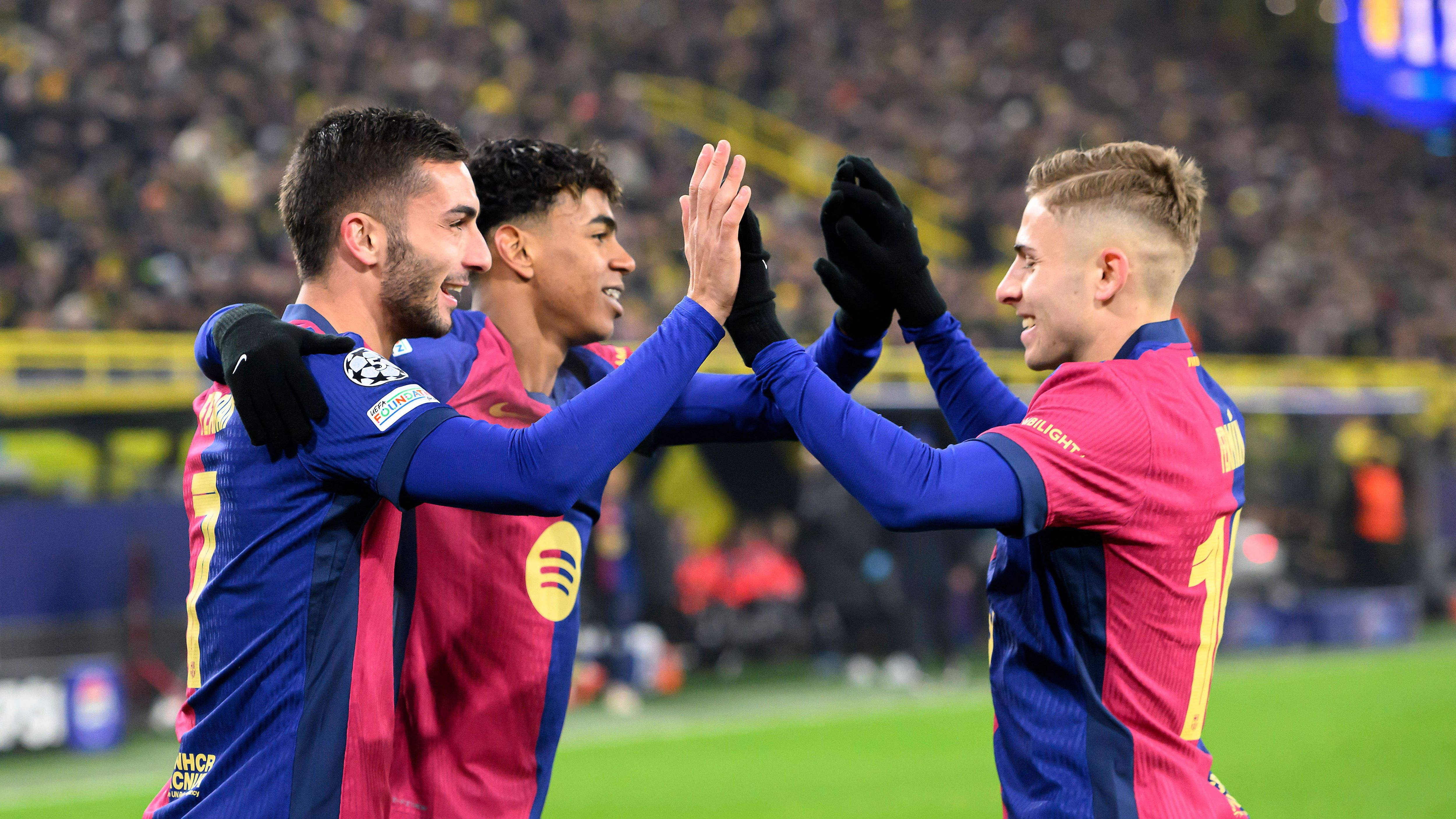 <strong>Die Favoriten in der Champions League</strong><br>Zum Beispiel landet unter anderem ein italienischer Verein noch vor Super-Team Barcelona. <strong>ran</strong> stellt alle Teams inklusive ihrer Chancen auf eine Teilnahme am Achtel-, Viertel-, Halb- und Finale in der Übersicht vor. Falls mehrere Teams die gleiche Wahrscheinlichkeit vorweisen konnten, hat die höchste abweichende Turnierstufe über die Reihenfolge entschieden (Quelle: @fmeetsdata via X; Stand: 12. Dezember 2024).