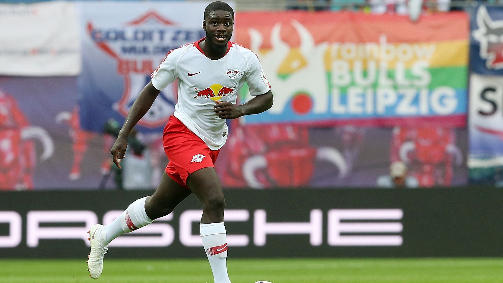 
                <strong>10. Dayot Upamecano (RB Leipzig)</strong><br>
                Alter: 20 JahrePosition: InnenverteidigerNationalität: Frankreich
              