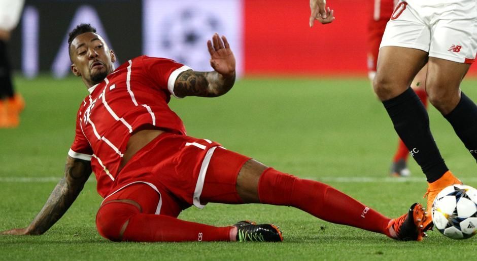 
                <strong>Jerome Boateng (FC Bayern München)</strong><br>
                Zwei Gelbe Karten
              