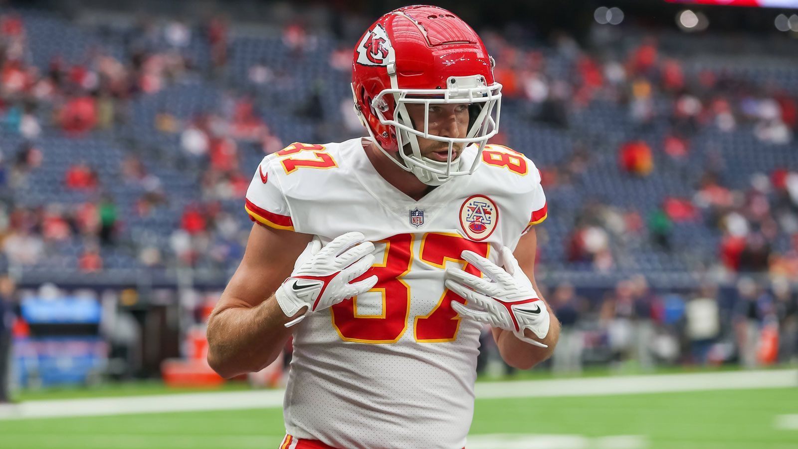 
                <strong>Offense: Tight Ends</strong><br>
                &#x2022; Travis Kelce (Kansas City Chiefs)<br>&#x2022; George Kittle (San Francisco 49ers)<br>&#x2022; Mark Andrews (Baltimore Ravens)<br>&#x2022; T.J. Hockenson (Minnesota Vikings)<br>&#x2022; Evan Engram (Jacksonville Jaguars)<br>
              