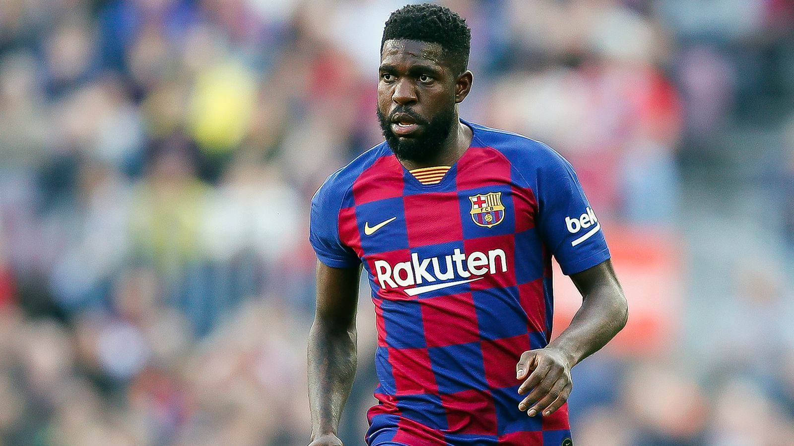 
                <strong>Samuel Umtiti (26)</strong><br>
                Weltmeister Samuel Umtiti sollte sich eigentlich zum Abwehrchef und Nachfolger von Gerard Pique entwickeln. In den vergangenen Jahren funkten dem Franzosen aber zu viele Verletzungen dazwischen, auch in dieser Spielzeit kam er noch nicht zum Einsatz. In der Saison 2019/20 bestritt er nur 13 Ligaspiele. Insgesamt verpasste er seit seinem Barca-Transfer im Jahr 2016 verletzungsbedingt 76 Partien. Aufgrund dieser Verletzungsanfälligkeit plant der Klub offenbar nicht mehr mit dem 26-Jährigen. Umtitis Vertrag läuft noch bis 2023.
              