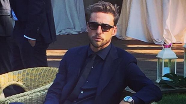 
                <strong>Claudio Marchisio</strong><br>
                Claudio Marchisio: Hoher Bond-Faktor, als Italiener immer bestens gekleidet. Brächte auch die nötige Coolness für einen guten 007 mit.
              