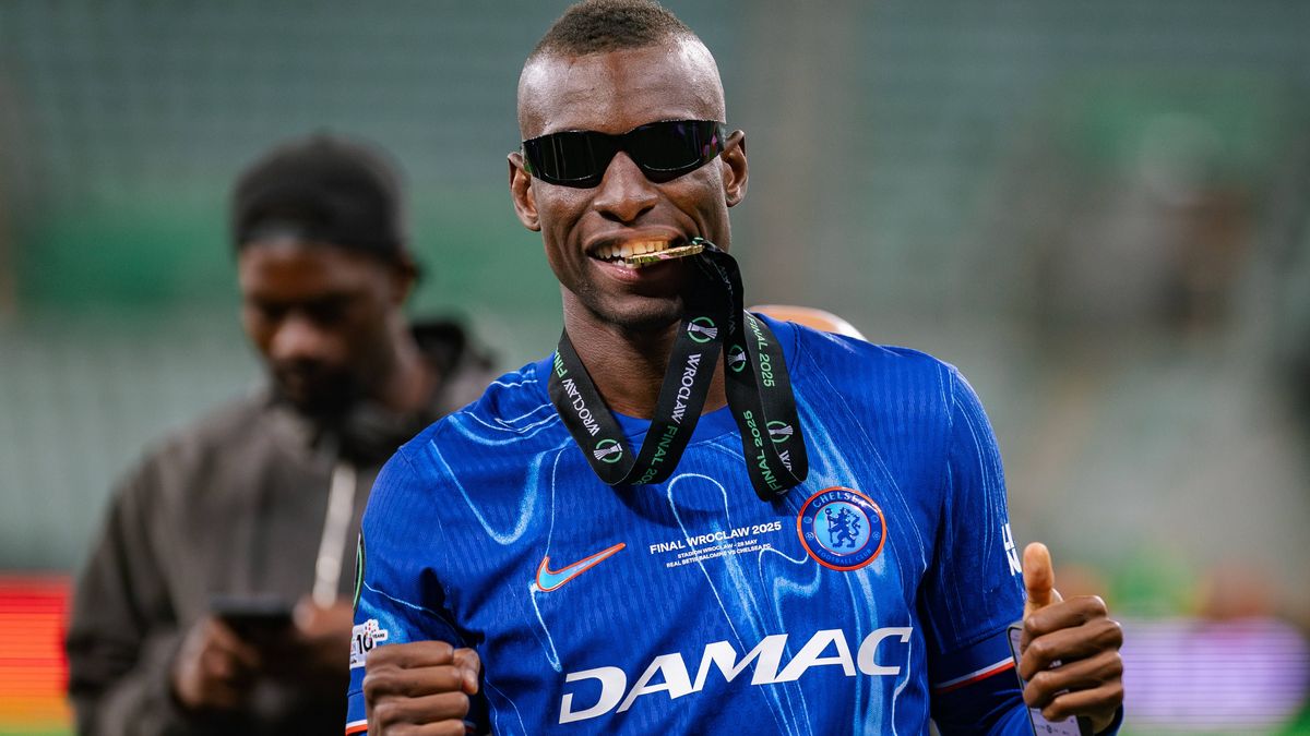 May 29, 2025, Wroclaw, Poland: Nicolas Jackson of Chelsea celebrates a win with gold medal during the ceremony after the UEFA Conference League final 2025 match between Real Betis Balompie and Chel...