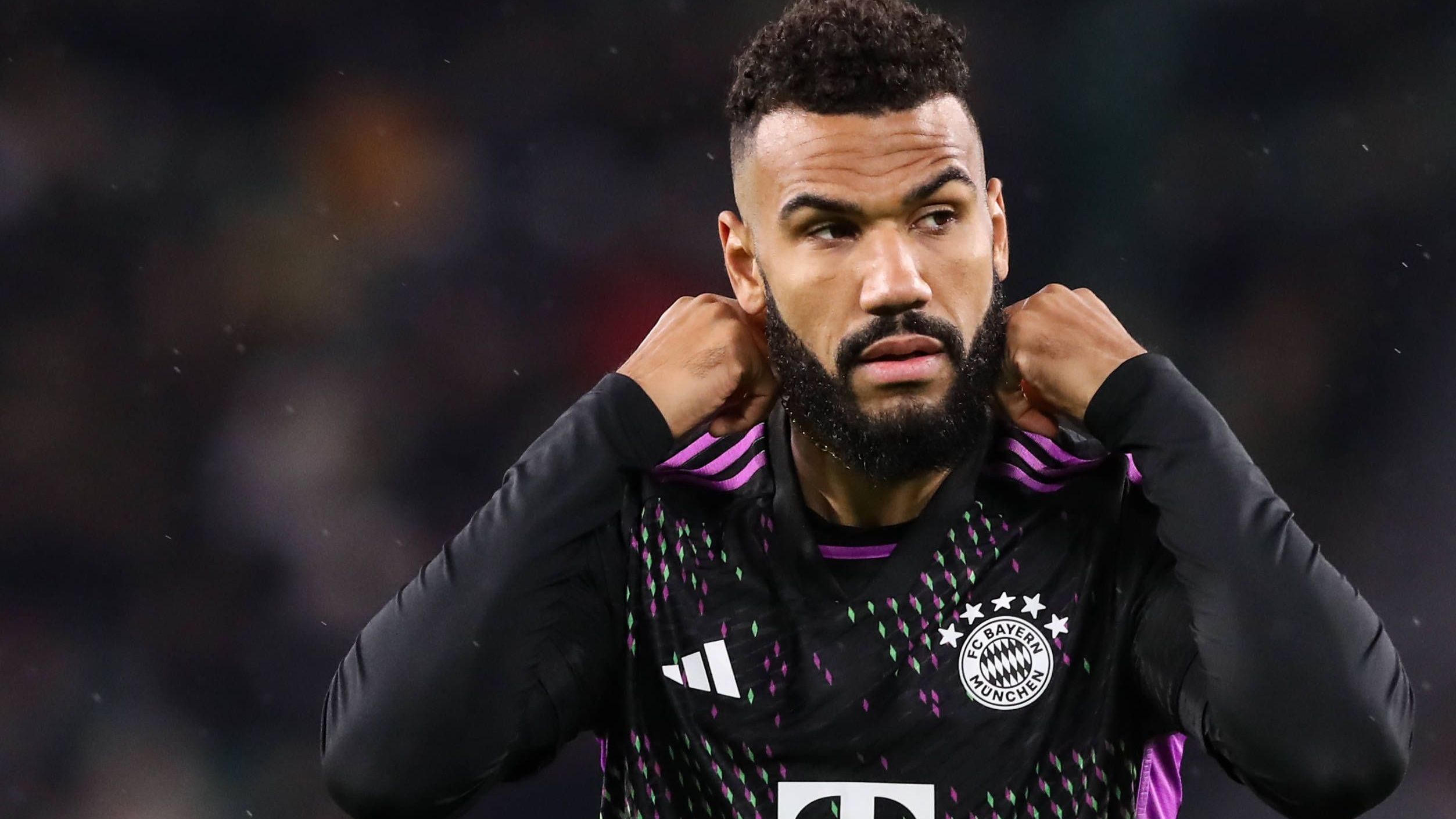 <strong>Eric Maxim Choupo-Moting (FC Bayern München)</strong><br>Eric Maxim Choupo-Motings Vertrag beim FC Bayern läuft im Sommer aus und der 34-Jährige hat offenbar bereits das Interesse mehrerer Teams geweckt. Laut Transferexperte Ekrem Konur gehört auch der FC Barcelona dazu. Die Katalanen sollen bereits ein Angebot für den Stürmer vorbereitet haben - dabei handele es sich um einen Einjahresvertrag mit Option auf ein weiteres Jahr.