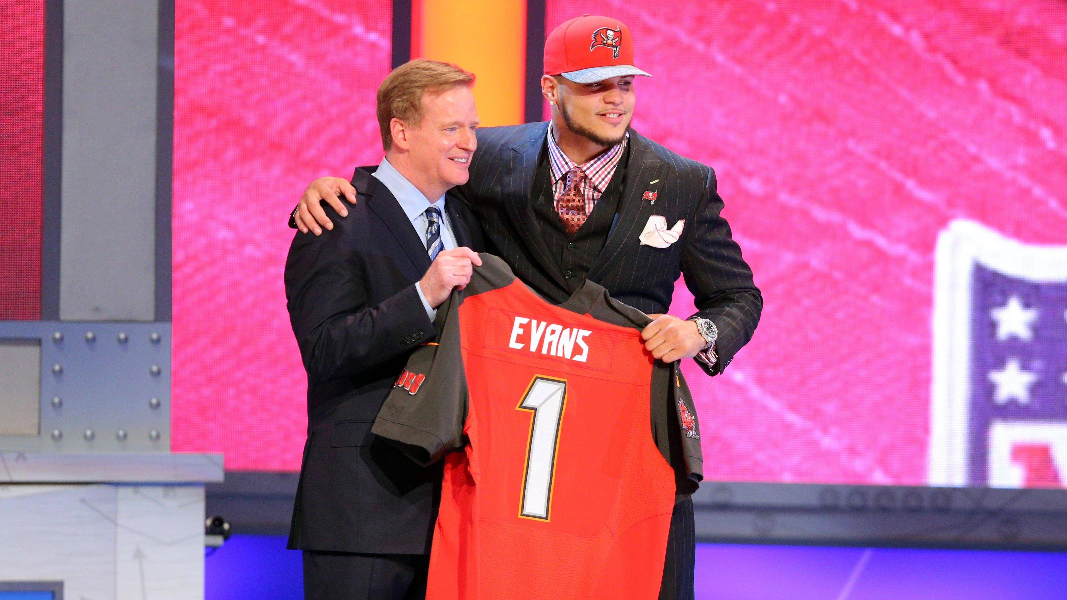 <strong>Platz 4 (geteilt): Tampa Bay Buccaneers - 8</strong><br>Tristan Wirfs (2020) - 4 Pro Bowls<br>Kwon Alexander (2015) - 1 Pro Bowl<br>Chris Godwin (2017) - 1 Pro Bowl<br>Ali Marpet (2015) - 1 Pro Bowl<br>Vita Vea (2018) - 2 Pro Bowl<br>Devin White (2019) - 1 Pro Bowl<br>Antoine Winfield Jr. (2020) - 1 Pro Bowl<br>Jameis Winston (2015) - 1 Pro Bowl