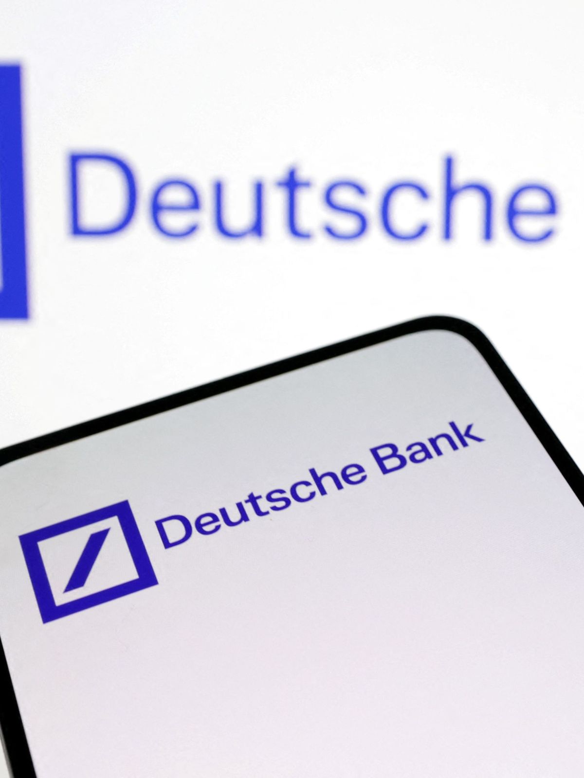 Das größte Kreditinstitut in Deutschland, die Deutsche Bank, modernisiert ihr Online-Banking.