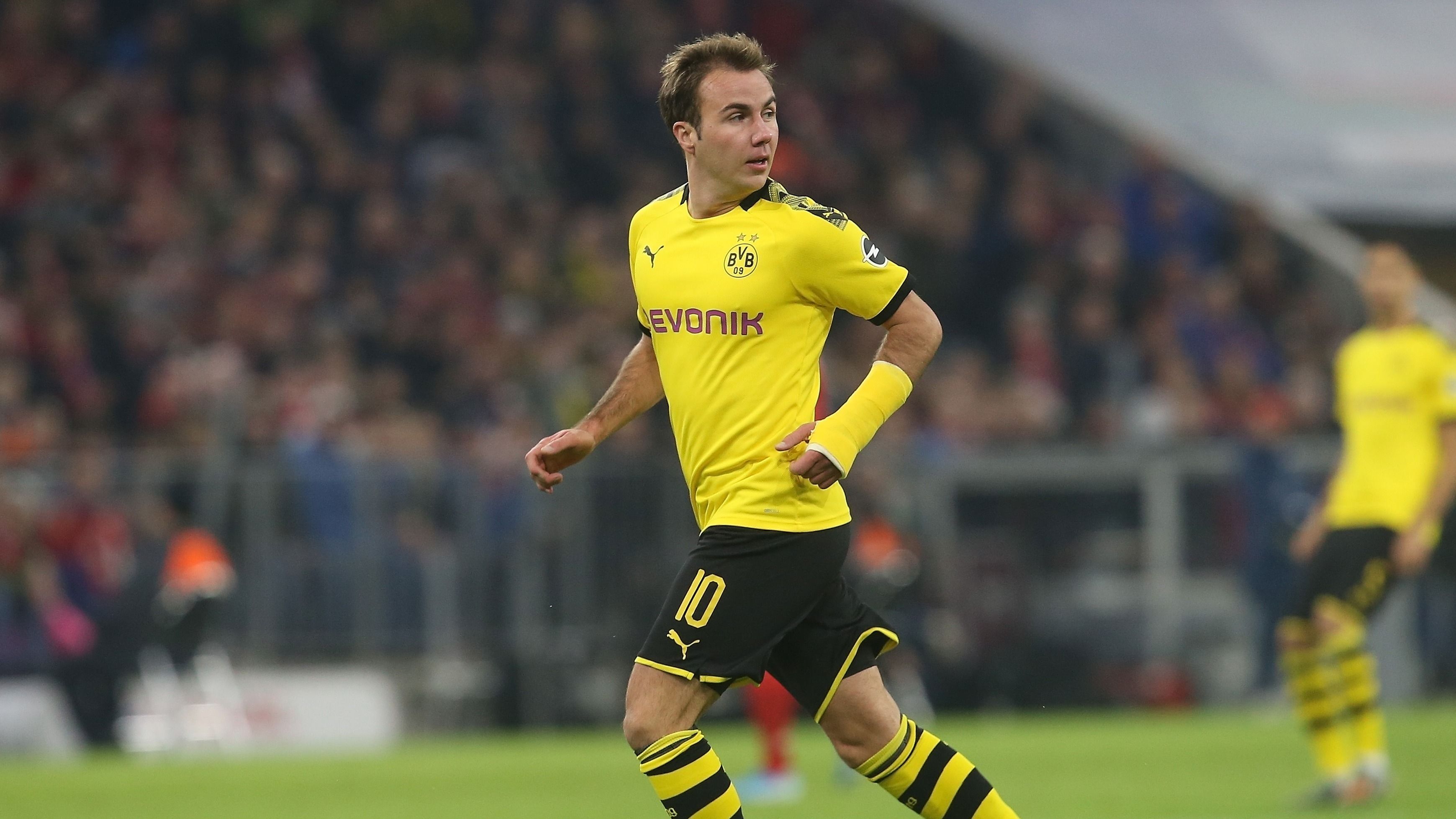 
                <strong>Mario Götze (Borussia Dortmund)</strong><br>
                Erst in der 85. Minute schickt Favre die Nummer zehn auf das Feld. Zu wenig Zeit für Götze, um noch Impulse zu setzen. ran-Note: ohne Bewertung
              