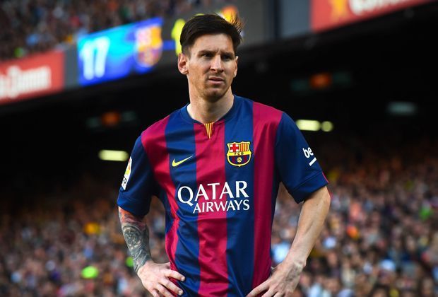 
                <strong>Mittelfeld: Lionel Messi (Argentinien) </strong><br>
                Ein Argentinier darf in seiner Elf nicht fehlen - Lionel Messi! "Wenn man denkt, er habe eine Grenze erreicht und könne nicht noch besser werden, überrascht er dich. Er ist der Beste der Welt und ich bin sehr stolz, dass er Argentinier ist."
              