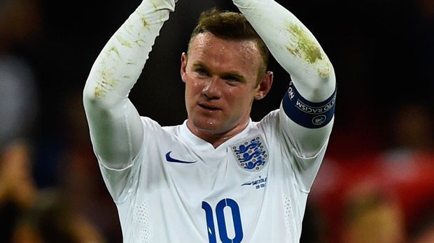 
                <strong>10 Dinge, die ihr über Wayne Rooney nicht wisst!</strong><br>
                Im Februar 2003 wurde Rooney zum ersten Mal für die englische Nationalelf berufen. Und verschlief prompt das erste Teammeeting. Die Kollegen mussten an der Rezeption einen Ersatzschlüssel holen, um Rooney zu wecken.
              