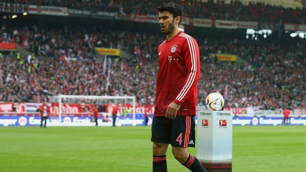 
                <strong>FC Bayern München - zwei auslaufende Verträge</strong><br>
                FC Bayern München - zwei auslaufende Verträge: Serdar Tasci (Leihe beendet), Tom Starke.
              