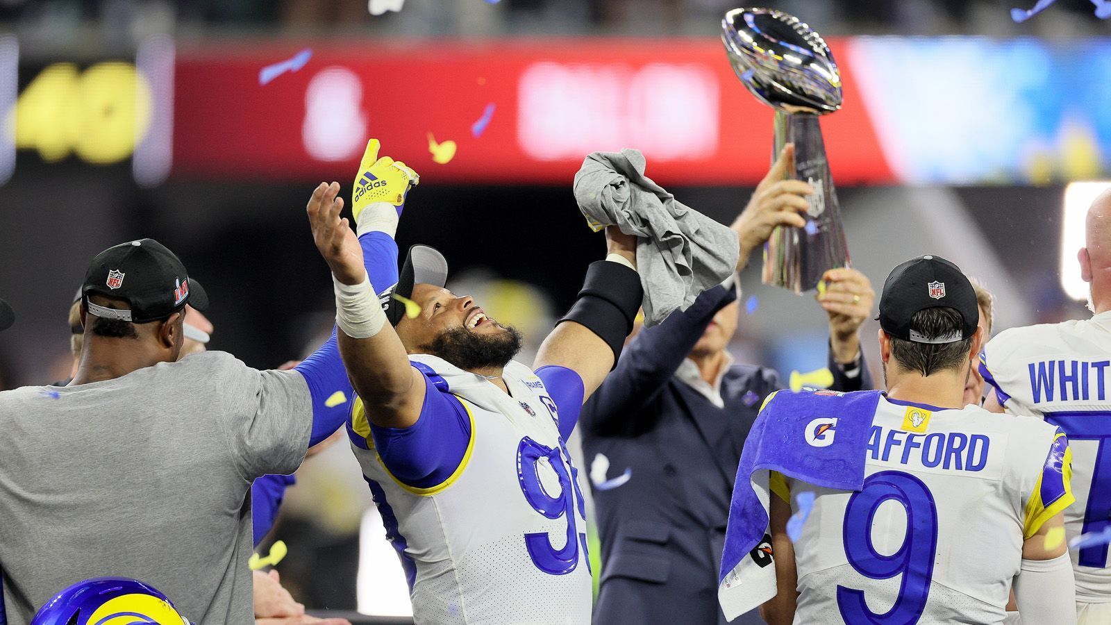 <em><strong>Disclaimer:</strong></em> <em>Angegeben ist immer der aktuellste Titelgewinn der jeweiligen Franchise. In der NFL gilt der Zeitpunkt des Super Bowls (meist Anfang Februar), die jeweilige Saison ist jedoch angegeben. Zudem werden Championships aus "Vorgänger-Ligen", wie beispielsweise der AFL (American Football) oder der ABA (Basketball), nicht gezählt.</em>