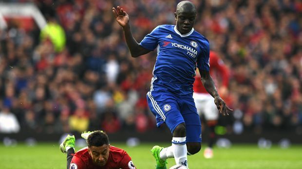 
                <strong>Zentrales Mittelfeld</strong><br>
                N'Golo Kante (FC Chelsea)
              