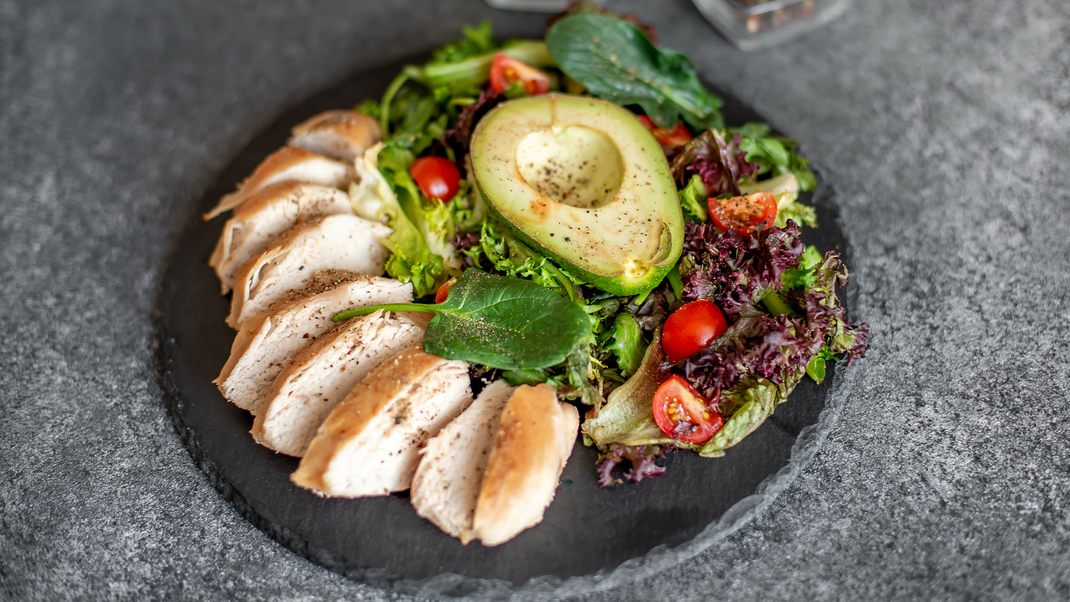 Wenig Kalorien, viel Geschmack: Probier mal unsere Rezepte für ein leichtes Abendessen!