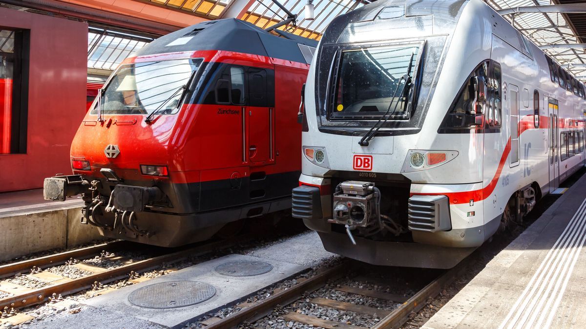 Passenger trains of SBB Schweizerische Bundesbahnen and DB Deutsche Bahn at main railway station in Zurich, Switzerland