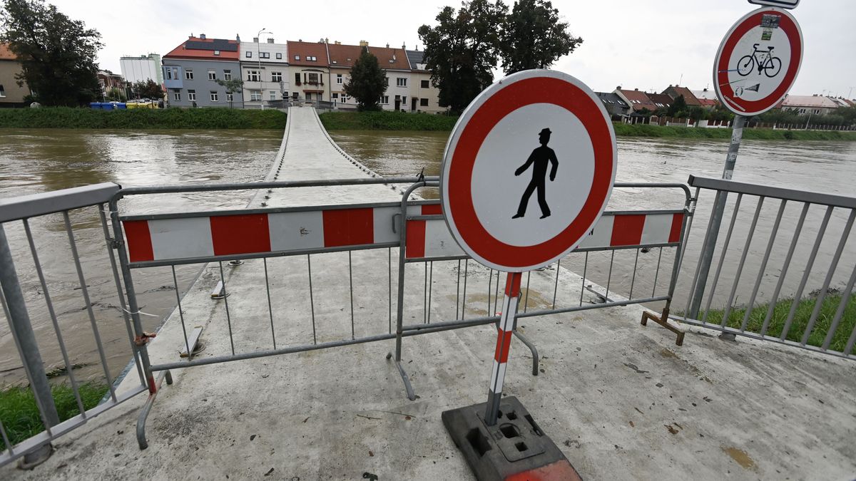 Bei Hochwasser, wie aktuell in Teilen Europas und Deutschland, gelten verschiedene Warnstufen und entsprechende Handlungsanweisungen.