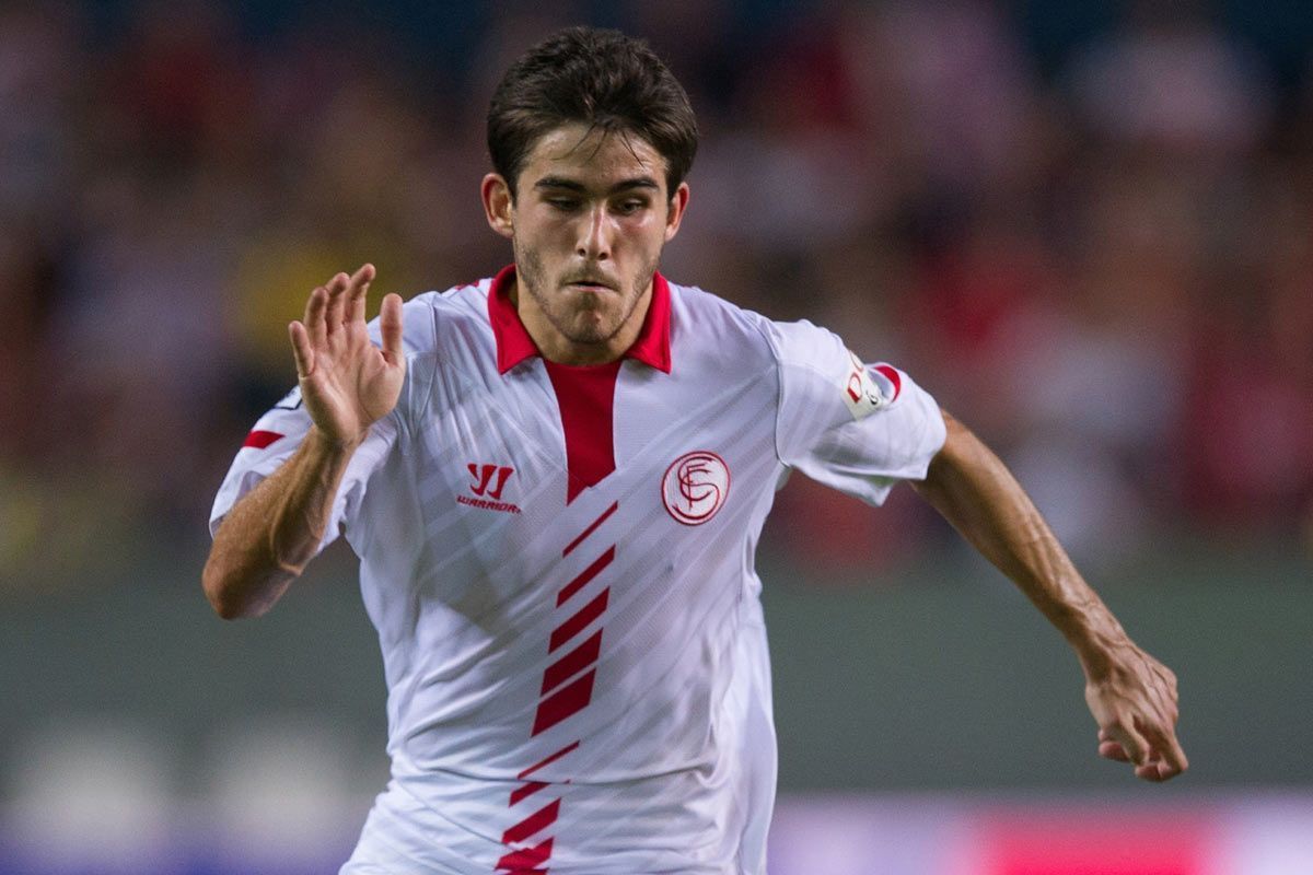 
                <strong>Jairo Samperio</strong><br>
                Sein Jubellauf kostet Jairo Samperio die Teilnahme am Europa-League-Endspiel 2014. Nach dem entscheidenden Treffer im Halbfinal-Rückspiel gegen Valencia stürmt der Sevilla-Spieler zum Siegtorschützen auf den Platz – die Folge: dritte Gelbe, ein Spiel Pause.
              