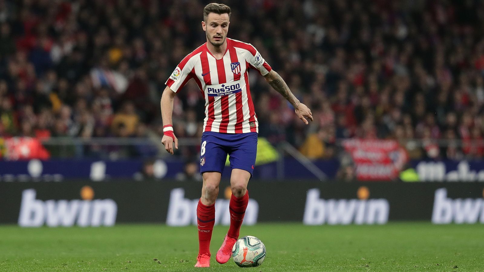 
                <strong>Platz 6 - Saul Niguez</strong><br>
                Wochengehalt: 230.000 EuroVertrag bis: 2026
              