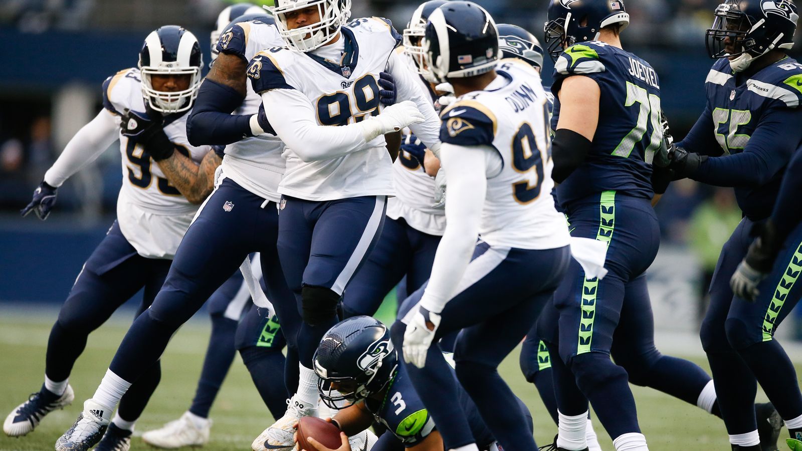 
                <strong>Seattle Seahawks (9-7; keine Playoffs)</strong><br>
                Allein das Auftaktprogramm hat es in sich: in Denver, in Chicago, gegen Dallas, in Arizona und gegen die Rams. Und auch die 4-2 Bilanz in der eigenen Division zu wiederholen, wird schwierig.
              