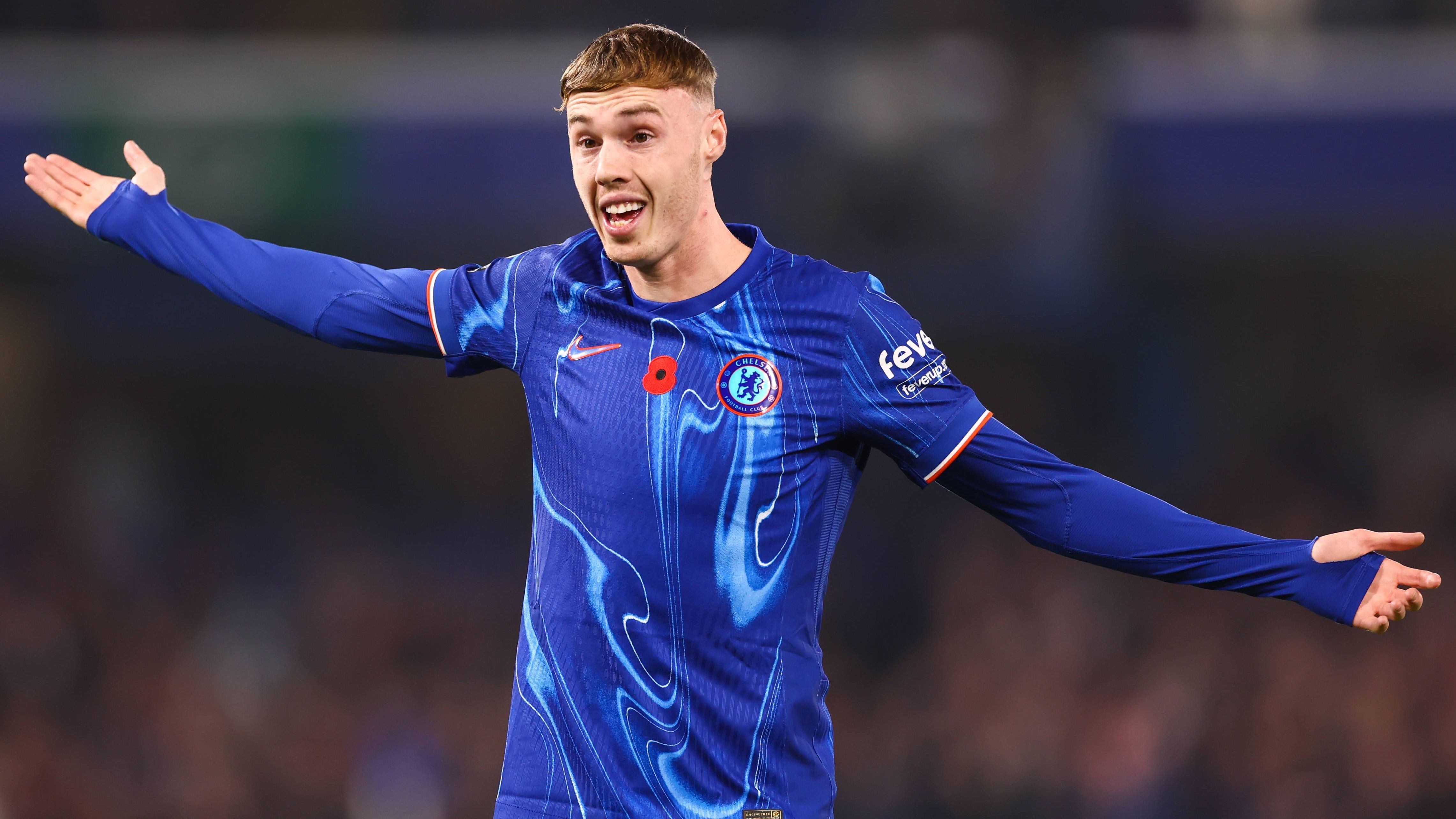 <strong>Cole Palmer (FC Chelsea)</strong><br> Cole Palmers Wechsel von Manchester City zu Chelsea hat im Sommer vergangenen Jahres für mächtig Wirbel gesorgt. Nun erscheint der Transfer in einem neuen Licht. Denn Palmer beschwerte sich in einem Interview mit "GQ" darüber, dass er gegen seinen Willen nach London wechselte.