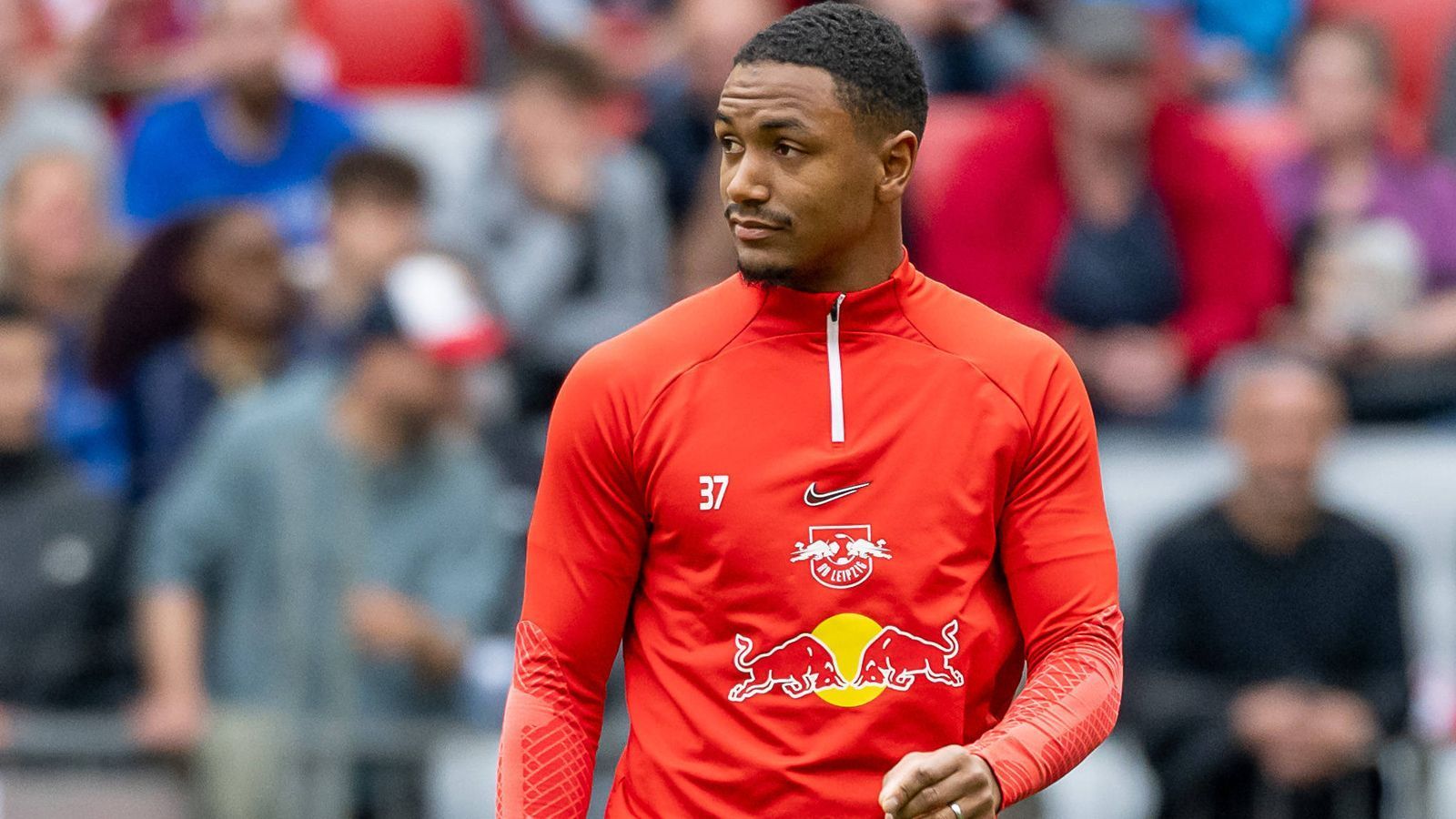 
                <strong>Abdou Diallo (RB Leipzig) </strong><br>
                Der Verteidiger wird nach dem 3:1 für Olmo eingewechselt, ebenfalls um den Sieg über die Ziellinie zu bringen. ran-Note: Ohne Bewertung
              