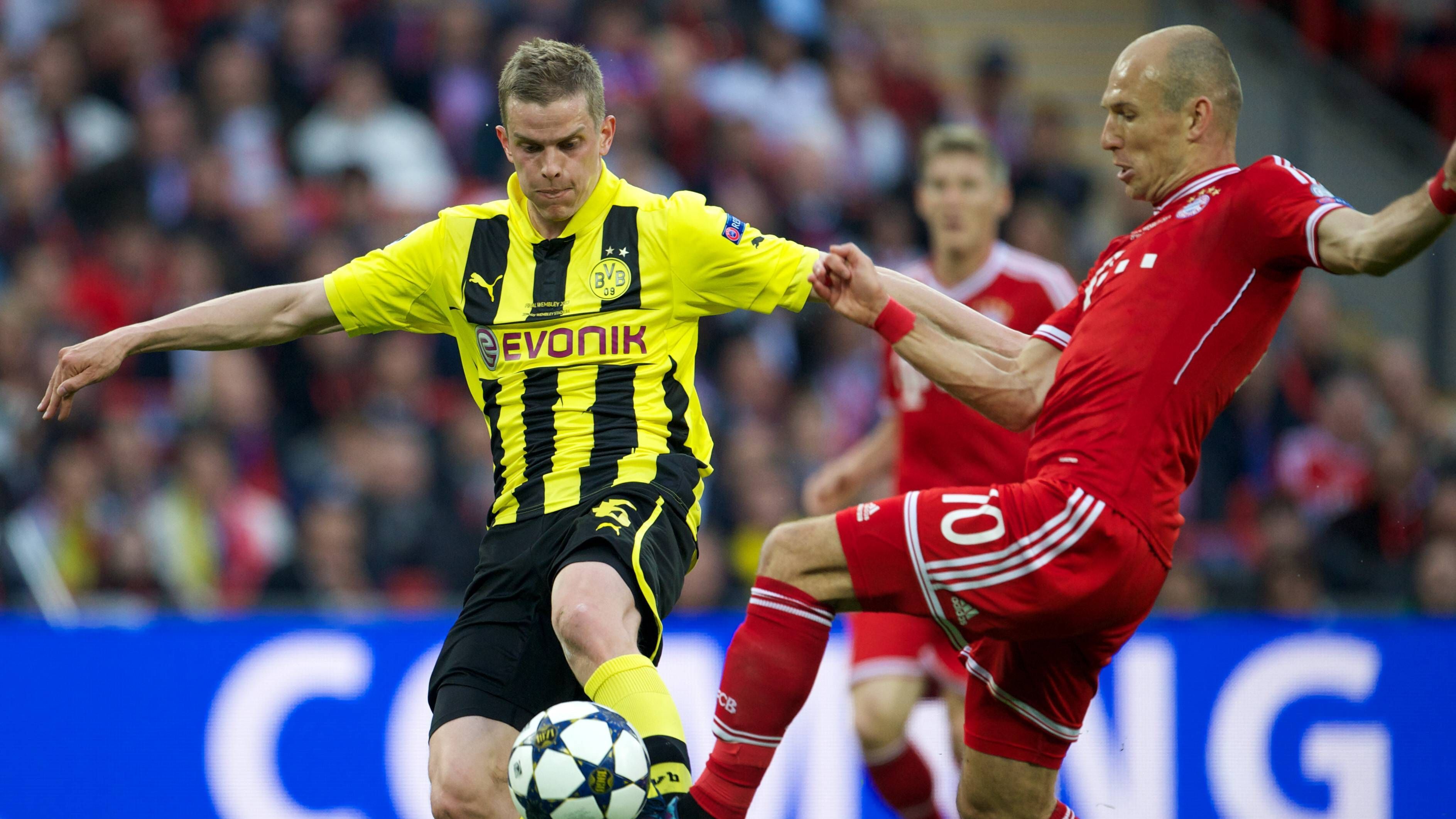 <strong>Sven Bender (Mittelfeld)</strong> <br>Das Arbeitstier im Mittelfeld des BVB, das aber immer auch von Verletzungen geplagt war, wie auch in der damaligen Saison. In der Champions League aber in fast allen Spielen dabei. Ist inzwischen wieder beim BVB, er arbeitet seit Januar 2024 als Co-Trainer von Edin Terzic. Kann seine offene Rechnung also zumindest von der Seitenlinie aus begleichen.