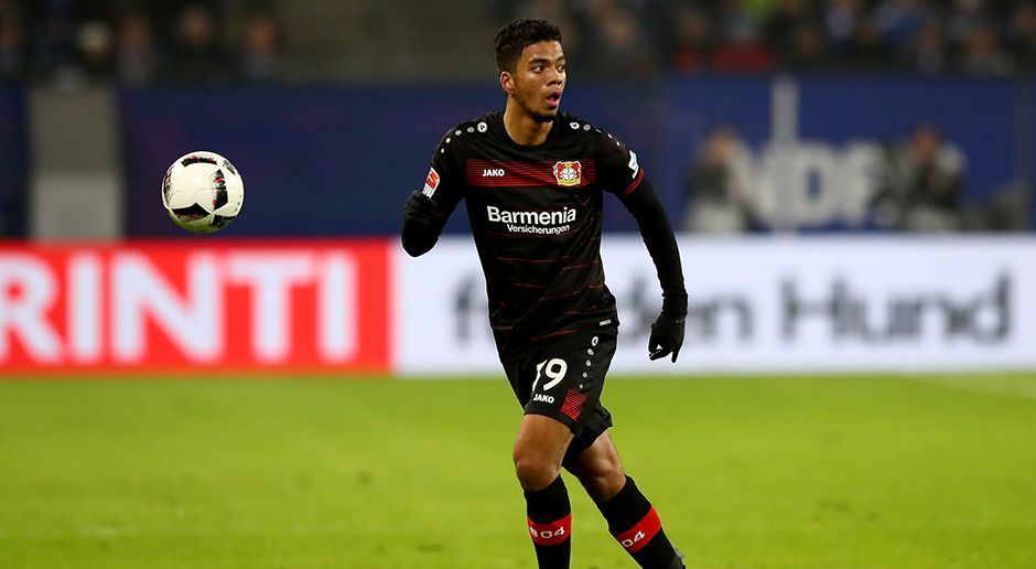 
                <strong>Platz 13: Benjamin Henrichs (Bayer 04 Leverkusen)</strong><br>
                Alter: 20.Position: Abwehr.Vertrag bis: 2020.
              