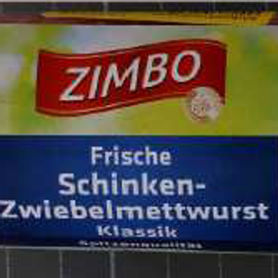 Von dieser Schinken-Zwiebelmettwurst sollten man besser die Finger lassen.