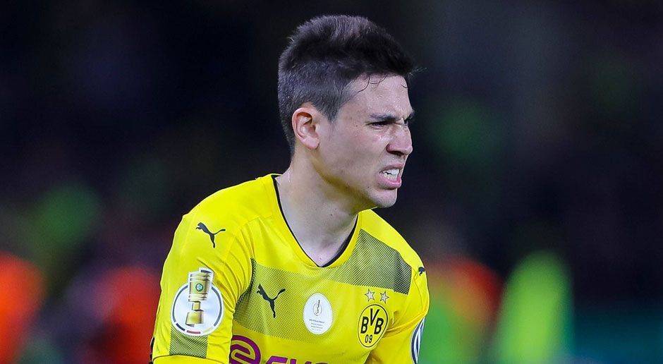 
                <strong>Raphael Guerreiro (Borussia Dortmund)</strong><br>
                Bittere Nachricht für Borussia Dortmund: Raphael Guerreiro hat sich beim Confed Cup doch schwerer verletzt, als zunächst angenommen. Untersuchungen des BVB haben ergeben, dass der Nationalspieler einen Fußbruch erlitten hat. Zunächst hatte der portugiesische Fußballverband dem Bundesligisten mitgeteilt, Guerreiro habe sich lediglich eine Prellung zugezogen. Der BVB-Profi wurde noch am Montagmorgen operiert und muss voraussichtlich drei bis vier Monate lang pausieren. Mit einem Comeback vor Oktober ist also nicht zu rechnen. 
              