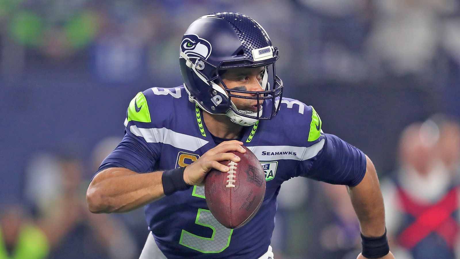 
                <strong>Seattle Seahawks: Russell Wilson</strong><br>
                Gesamtverdienst 2019: 35.000.000 DollarQuarterback
              