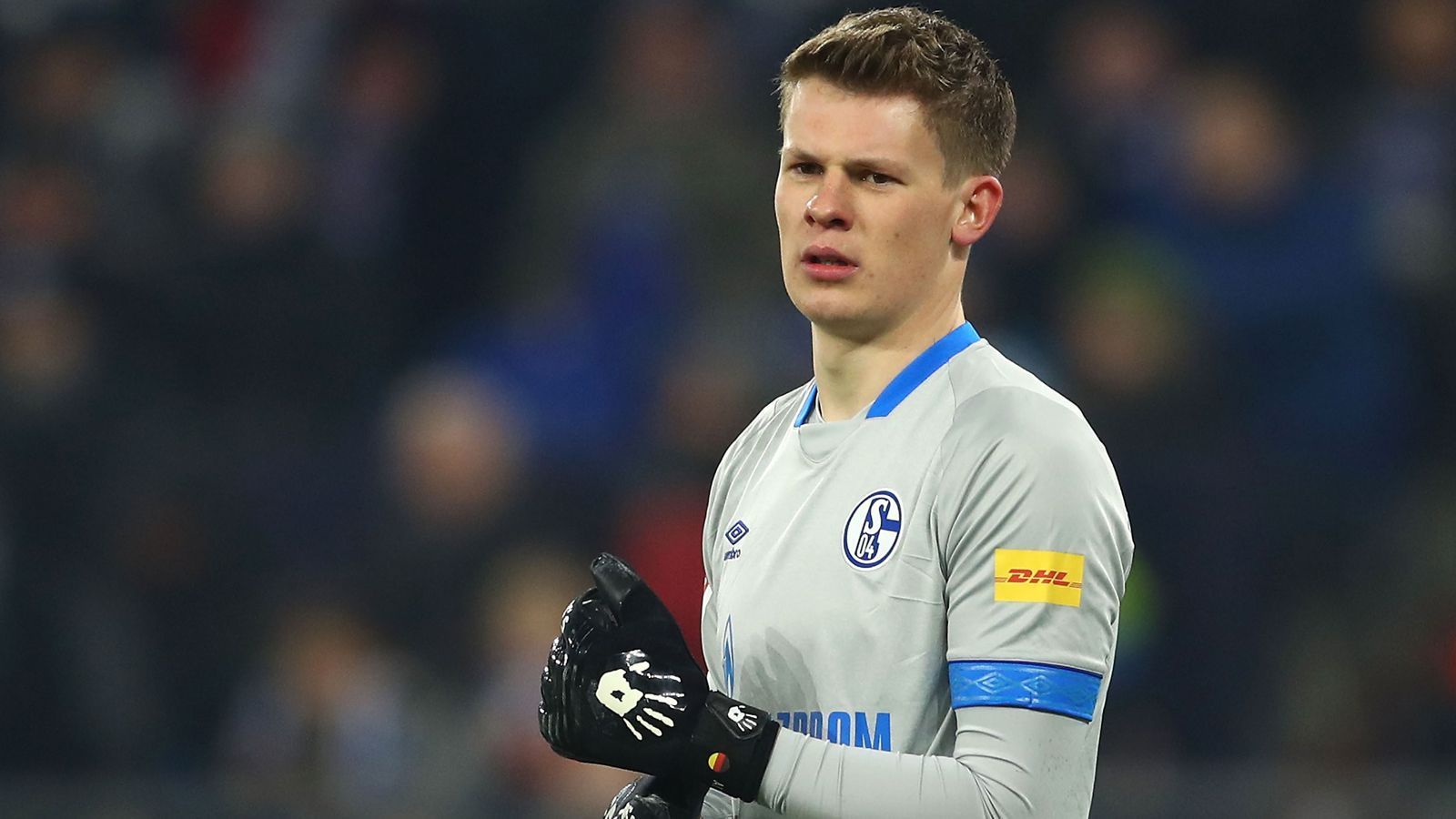 
                <strong>Alexander Nübel (FC Schalke 04)</strong><br>
                Bekommt in der ersten Halbzeit nicht viel aufs Tor, ist am Gegentreffer machtlos. Wirkt aber nicht immer sicher. Im zweiten Durchgang erneut wenig gefordert. ran-Note: 3
              