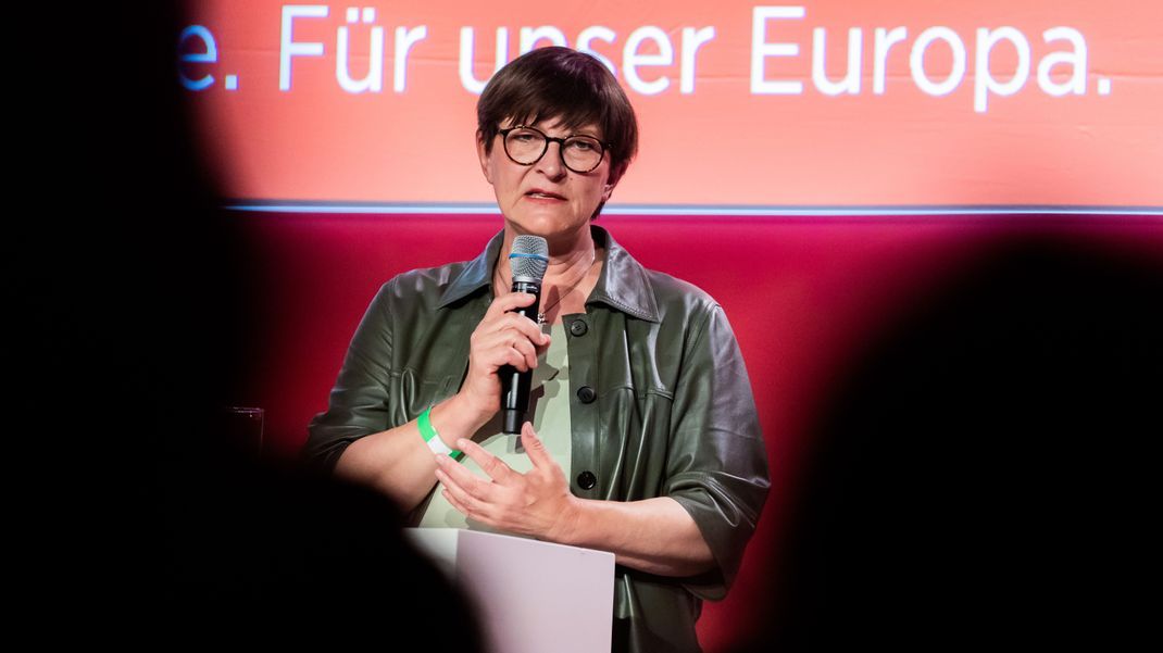 Saskia Esken, SPD-Bundesvorsitzende, hat keine Zweifel an Olaf Scholz.