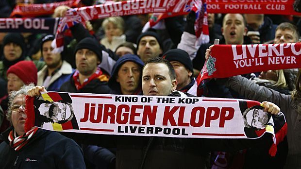 
                <strong>Platz 8: FC Liverpool (Premier League)</strong><br>
                Platz 8: FC Liverpool (Premier League) mit 75 Millionen Euro bei einem Zuschauerschnitt von 44.675 Fans. Wer die "Reds" in der Saison 14/15 an der Anfield Road unterstützen wollte, musste also durchschnittlich 88,36 Euro berappen.
              