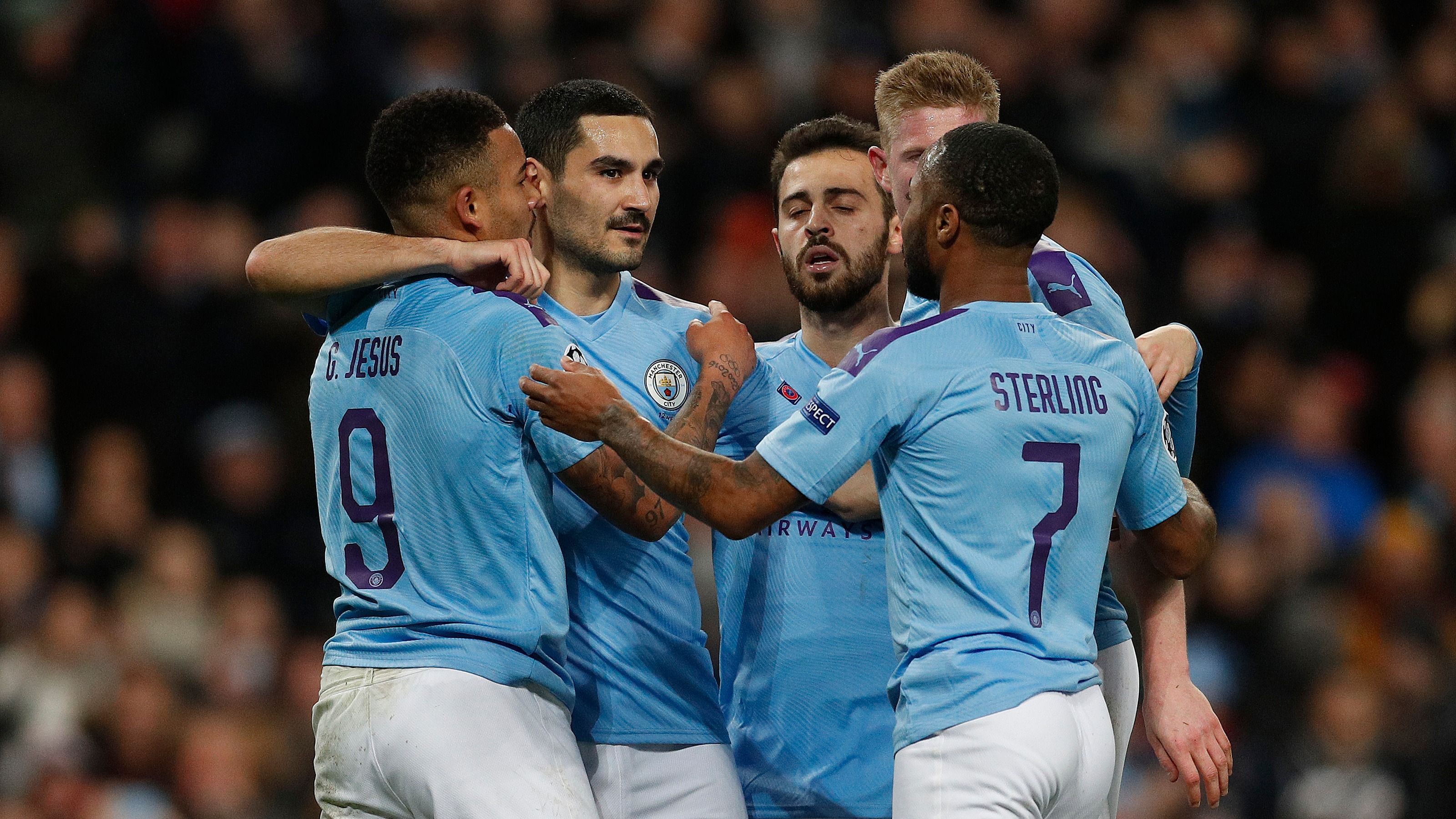 
                <strong>Manchester City </strong><br>
                Schwacher Auftritt der Skyblues am vorletzten Spieltag beim 1:1 gegen Schachtjor Donezk - aber wen interessiert's? Die Guardiola-Truppe ist als Sieger der Gruppe C durch. 
              