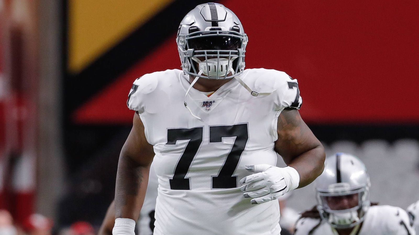 
                <strong>Trent Brown (Oakland Raiders)</strong><br>
                Position: Offensive TackleVertragslaufzeit: 4 JahreMaximalgehalt: 66 Millionen DollarGarantiertes Gehalt: 36,25 Millionen Dollar
              