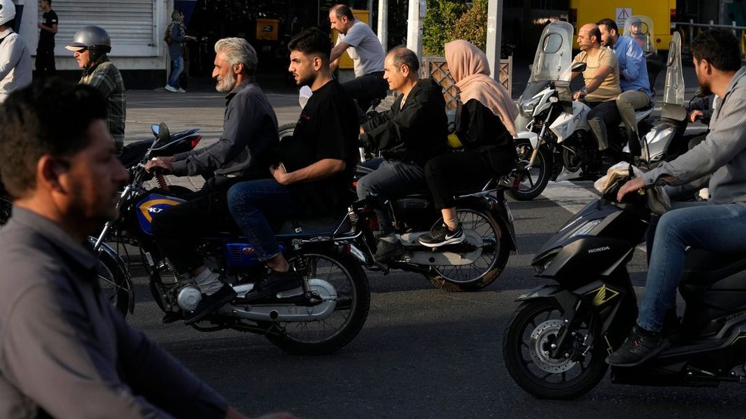 Teheraner flüchten aus Sorge vor israelischen Angriffen aus der Stadt