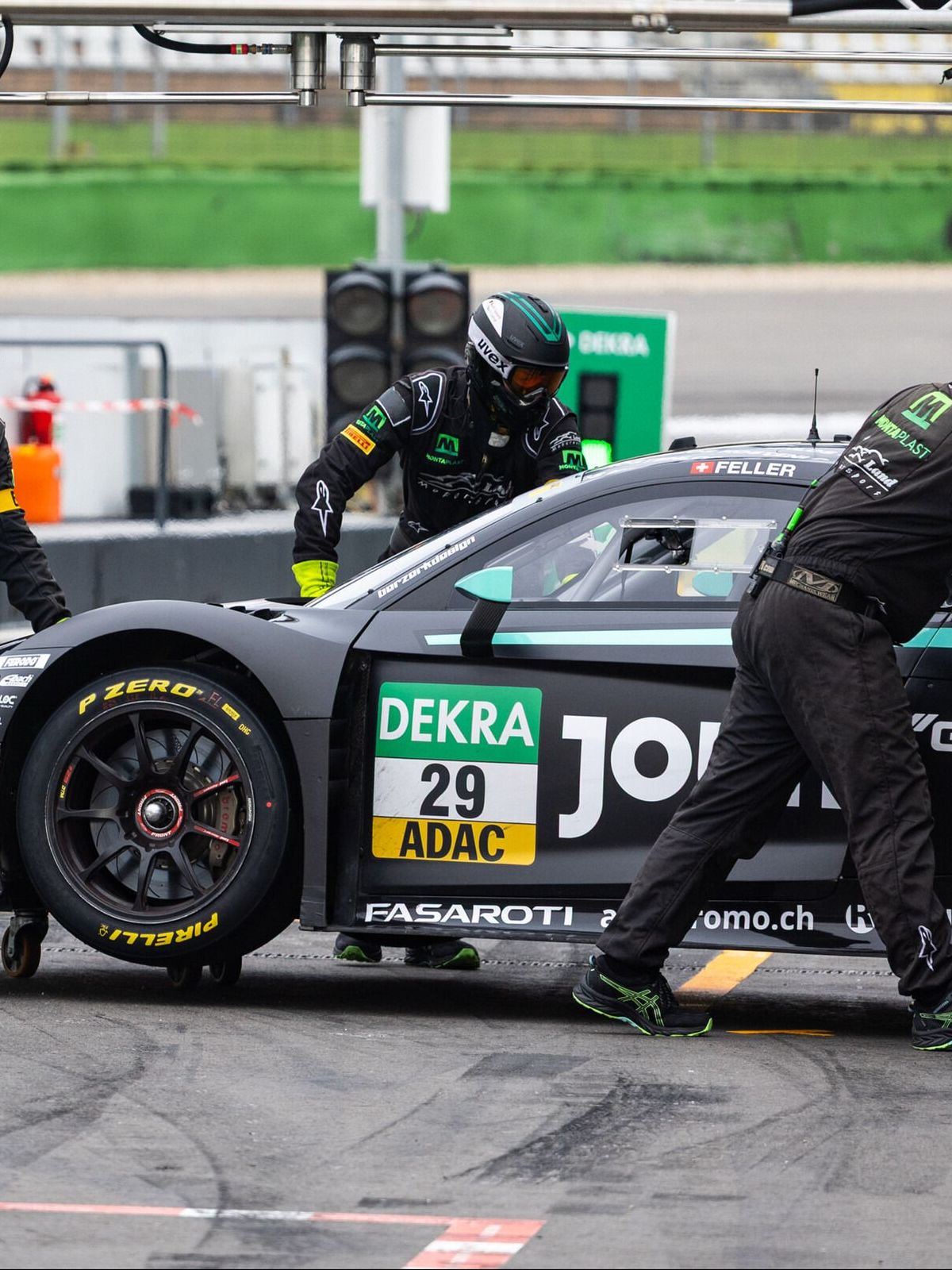 Land schiebt den Audi in die Garage - und kehrt 2026 mit Porsche zurück