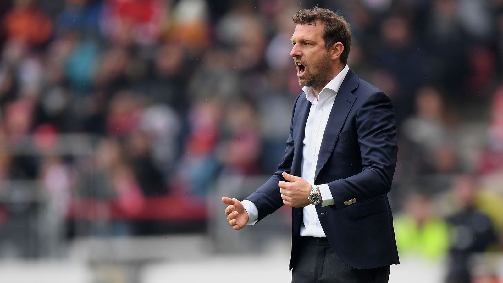 
                <strong>Markus Weinzierl</strong><br>
                Seit seinem unrühmlichen Aus beim VfB Stuttgart im März 2019 befindet sich Markus Weinzierl in einer Zwangspause. Zuletzte soll der englische Zweitligist Stoke City Interesse am 44-Jährigen gezeigt haben. 
              