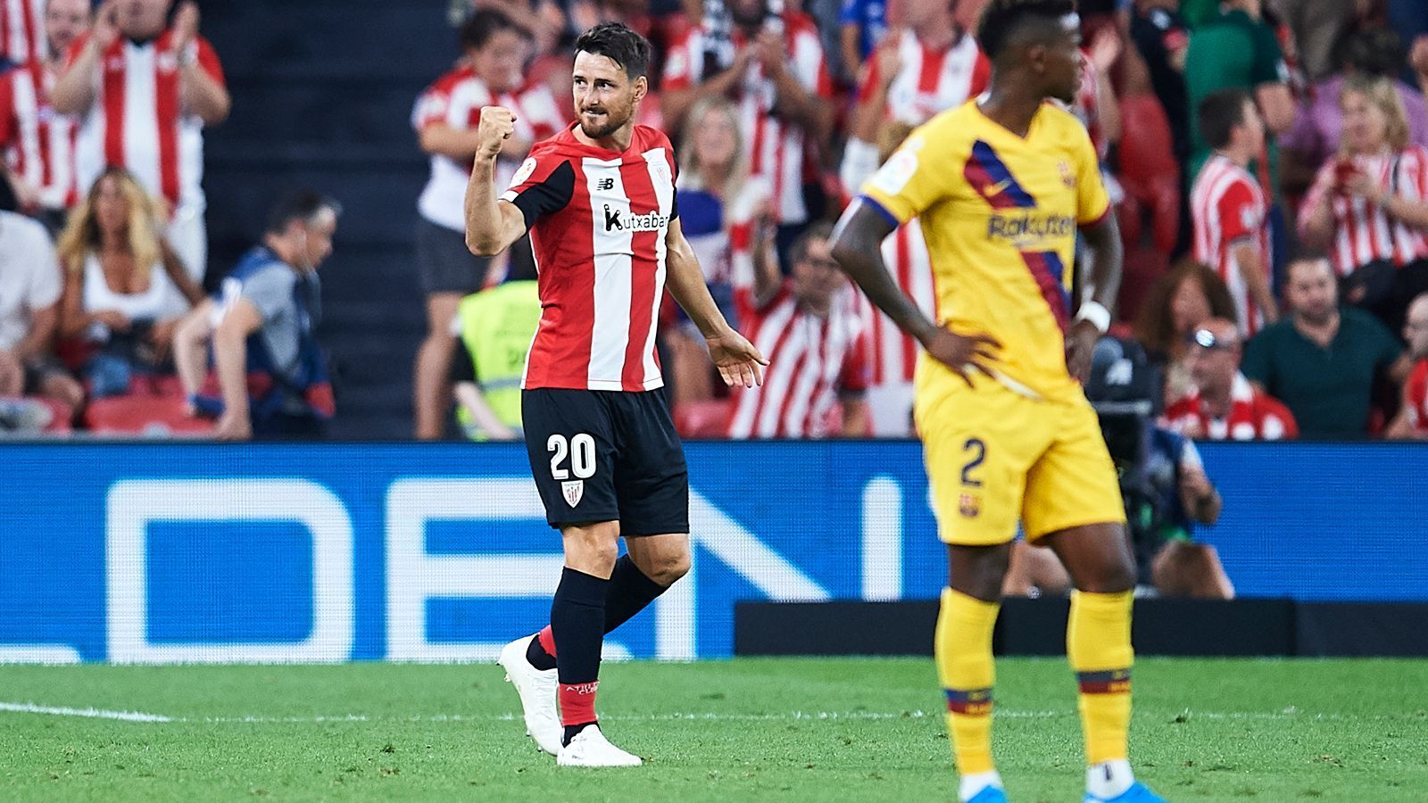 
                <strong>Aritz Aduriz</strong><br>
                Gleich drei Mal heuerte Stürmer Aritz Aduriz im Laufe seiner Karriere bei Athletic Bilbao an, der letzte Aufenthalt dauerte von 2012 bis 2020. Nun ist für den 39-Jährigen aber endgültig Schluss. "Leider hat mein Körper 'genug' gesagt. Ich kann meinen Kollegen so nicht helfen, wie ich möchte und wie sie es verdienen, und das ist das Leben eines Profisportlers oder einer Profisportlerin", erklärte Aduriz im Mai seine Entscheidung für einen Rückzug vom Profi-Geschäft. Insgesamt lief Aduriz 405 Mal für die Basken auf und erzielte dabei 172 Treffer.
              