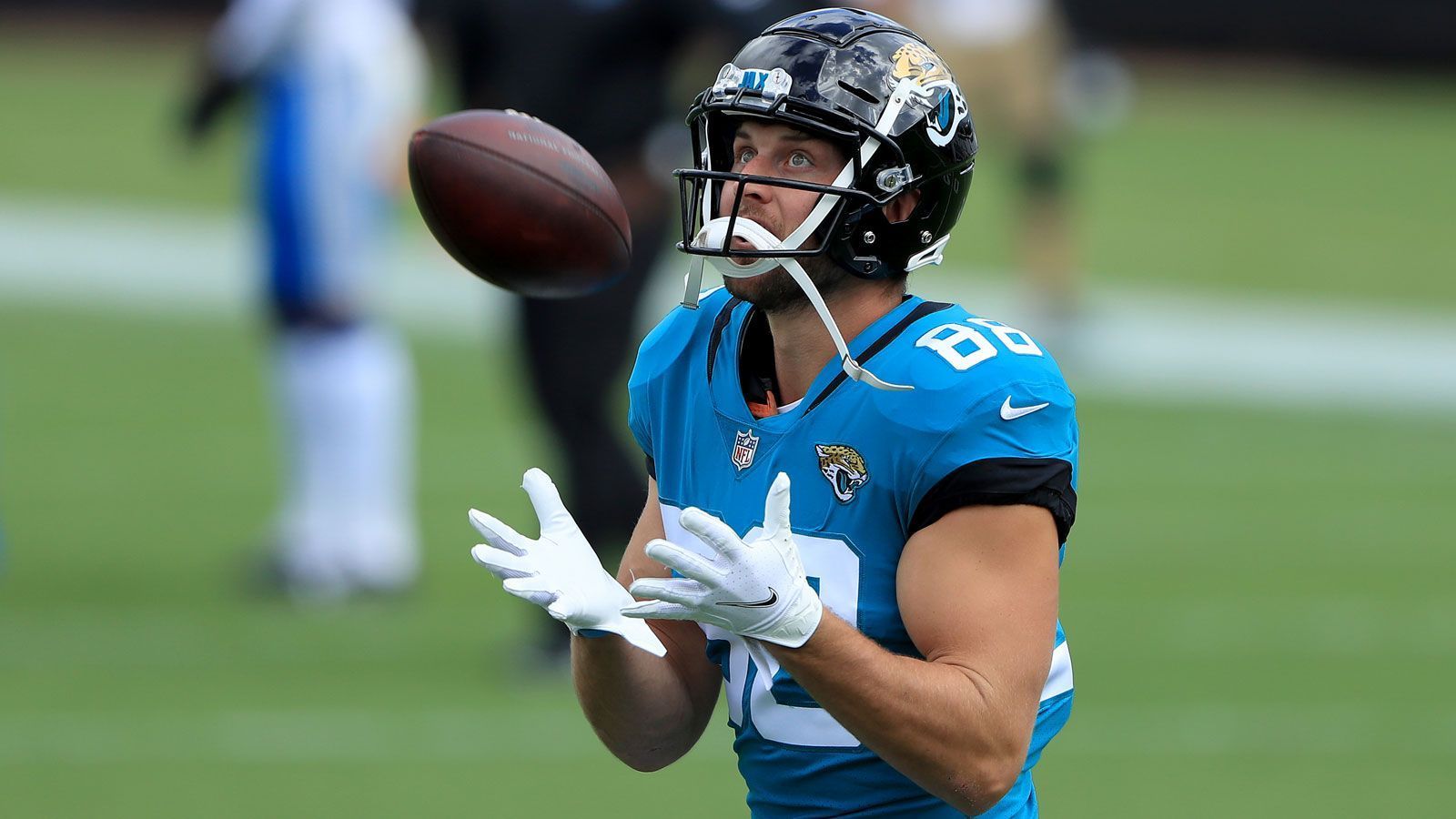 
                <strong>Tyler Eifert (Tight End)</strong><br>
                &#x2022; Letztes Team: Jacksonville Jaguars -<br>&#x2022; Status: Unrestricted Free Agent -<br>&#x2022; Letztes Gehalt (Saison 2020): 1.000.000 Dollar -<br>&#x2022; Alter: 30 Jahre<br>
              