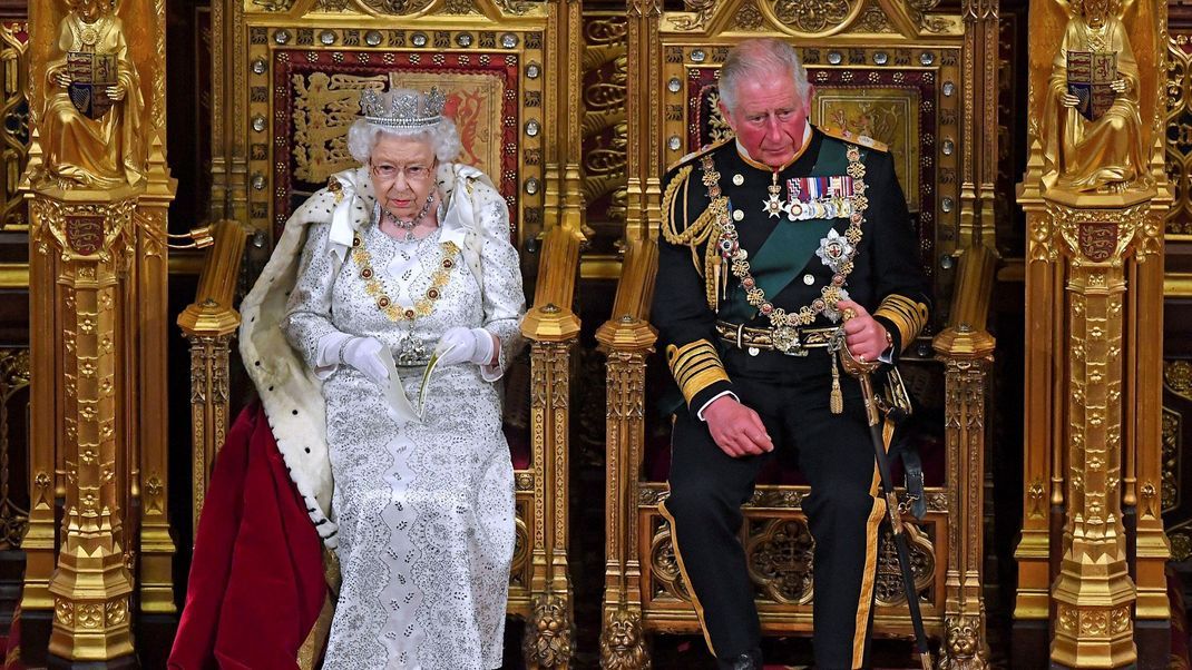 König Charles III. teilte am Todestag der Queen einen rührenden Instagram-Beitrag. Alle Infos gibt es hier.