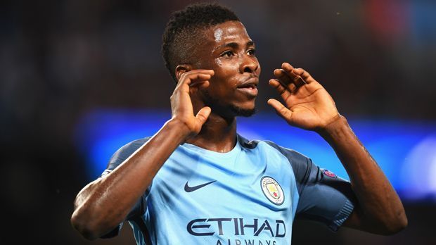 
                <strong>Sturm: Kelechi Iheanacho (Manchester City)</strong><br>
                Nach Chidozie bereits der zweite Nigerianer dieser Top-Elf. Iheanacho stammt aus der Jugend der Citizens und durfte in der vergangenen Premier-League-Saison 26 Mal spielen. Dabei erzielte er acht Treffer. Das Talent wurde sogar in der Champions League vier mal aufgestellt - blieb allerdings ohne Torerfolg.
              