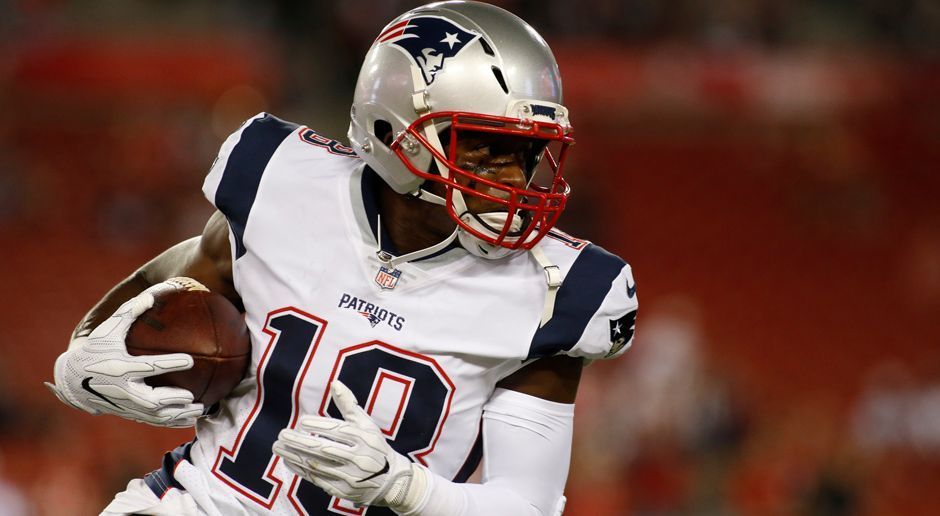 
                <strong>Matthew Wilson Slater</strong><br>
                New England PatriotsSpecial Teamer
              