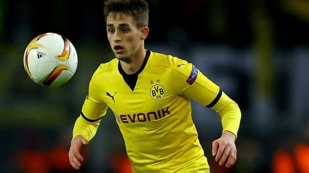
                <strong>Adnan Januzaj</strong><br>
                Adnan Januzaj (Borussia Dortmund) - 160 Bundesliga-Minuten: Auch die Leihgabe von Manchester United hatte sich sicher mehr ausgerechnet. Der 20-jährige Belgier gilt seit einigen Jahren als eines der größten Talent des europäischen Fußballs. Der BVB wartet noch auf die Leistungsexplosion!
              