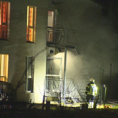 Feuerwehrleute in Bedburg-Hau im Einsatz