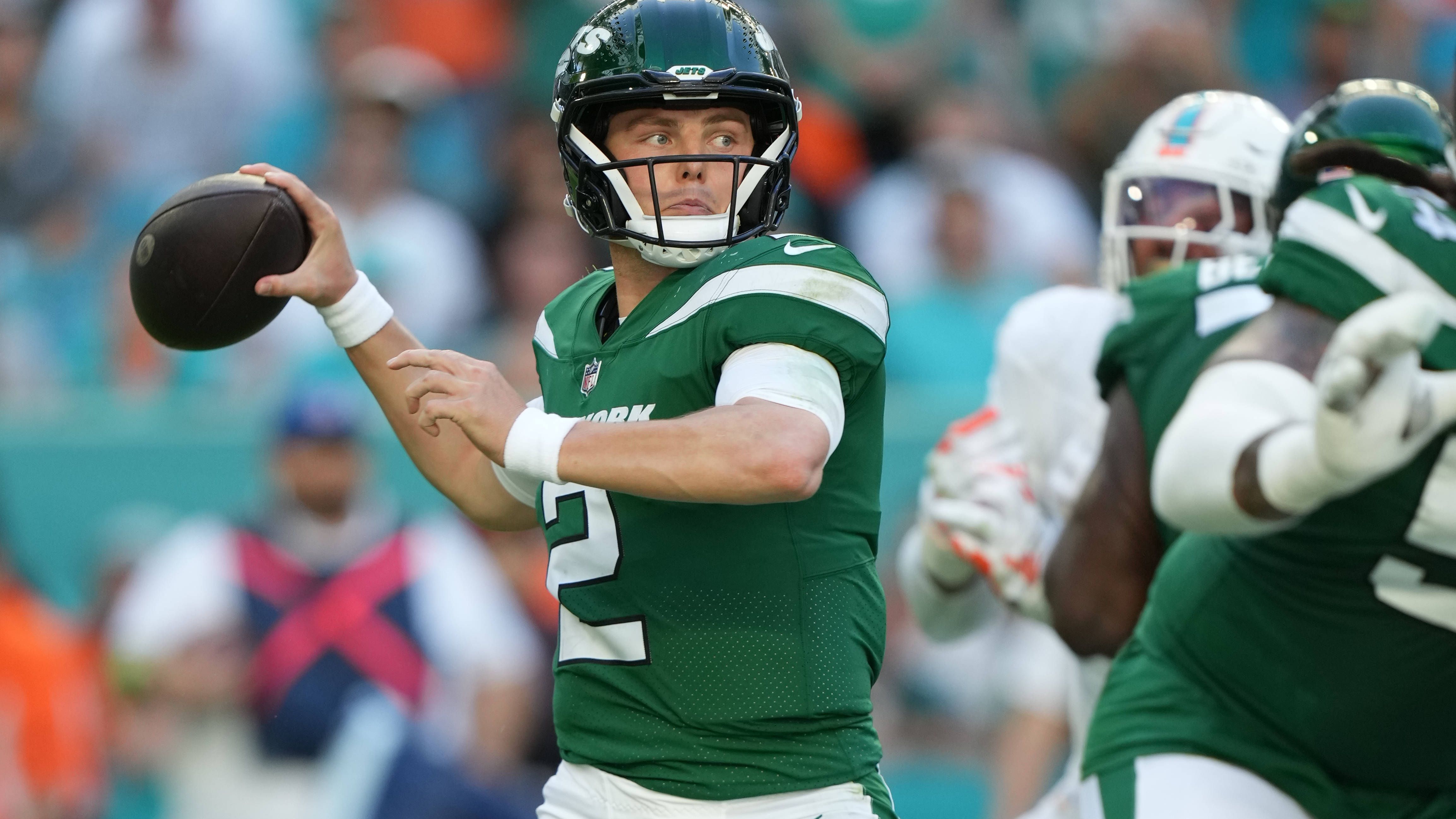 <strong>Zach Wilson (2. Pick 2021, New York Jets)</strong><br>Mit nur 57 Prozent angebrachter Pässe für 6293 Passing Yards, 23 Touchdowns und 25 Interceptions enttäuschte Wilson auf ganzer Linie. Der Gegenwert von einem mageren Siebtrunden-Pick spricht Bände, wie sehr die Verantwortlichen aus dem "Big Apple" mit ihrer Draft-Einschätzung damals daneben lagen.